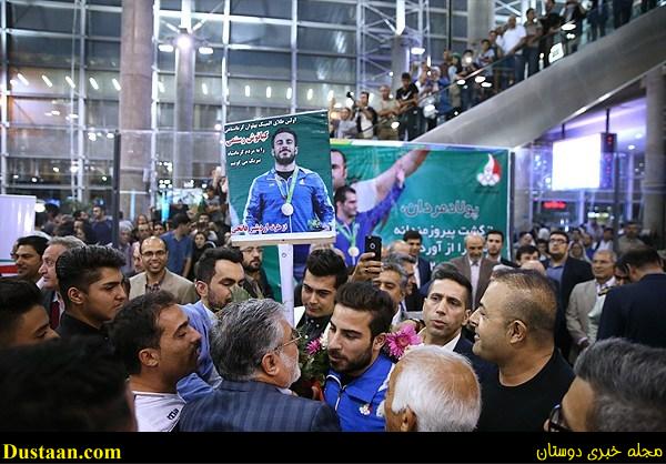 www.dustaan.com-گزارش تصویری از بازگشت کاروان وزنه برداری به کشور