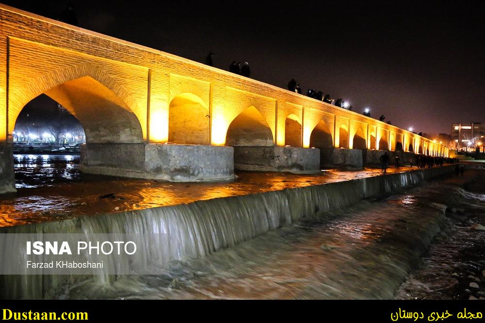 www.dustaan.com-تصویری زیبا از جاری شدن اب در پل های تاریخی اصفهان