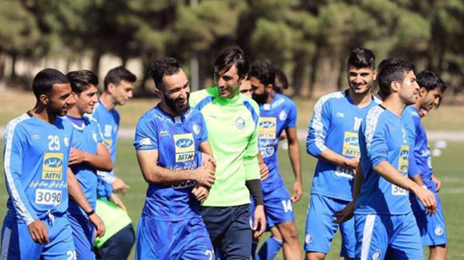 http://www.varzesh11.com/images/news/esteghlal-training-124450.jpg